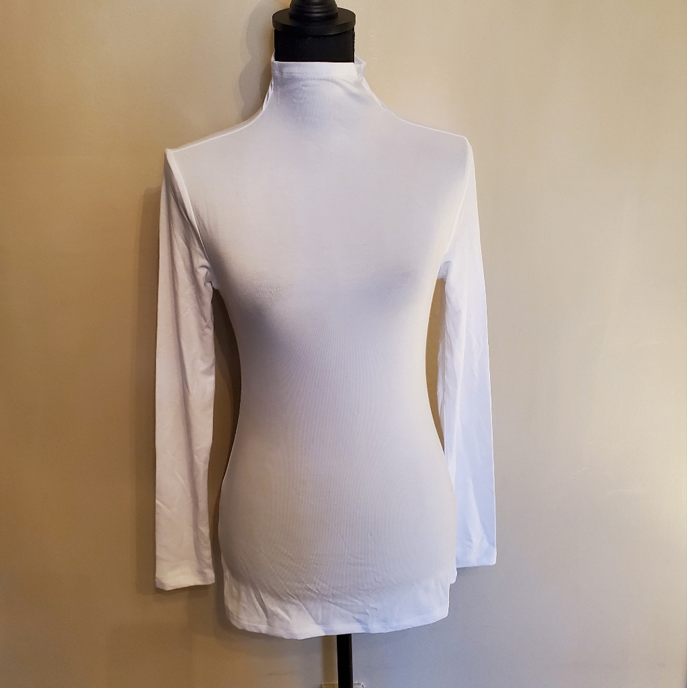 Women's April workout shirt